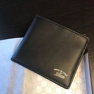 100% authentic gucci leather wallet